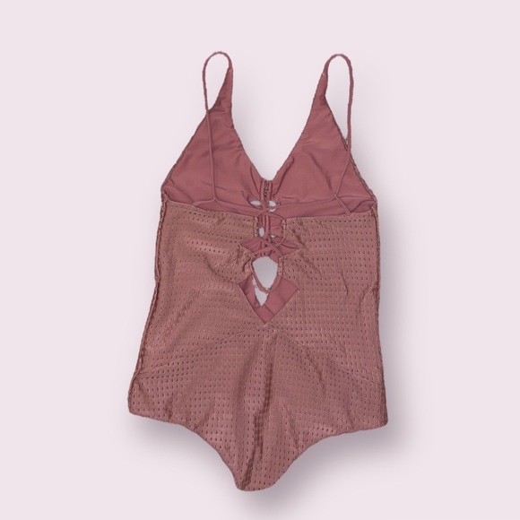 Acacia Kokomo One Piece - Picture 2 of 5